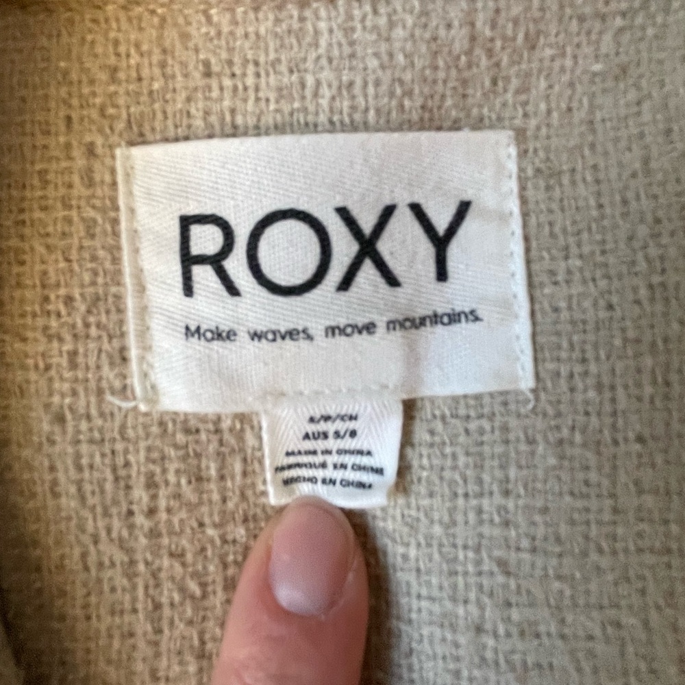 Women’s Roxy Beige Shacket - Picture 3 of 13